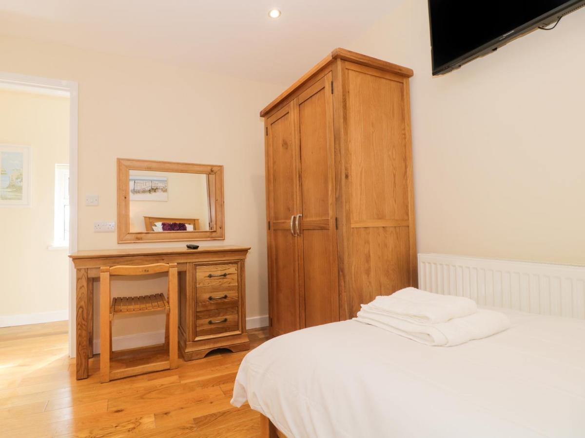 Ffynnonlwyd Cottage Llangynin المظهر الخارجي الصورة