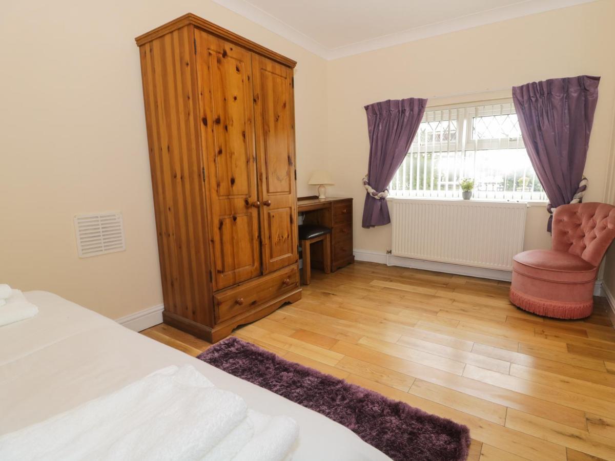 Ffynnonlwyd Cottage Llangynin المظهر الخارجي الصورة